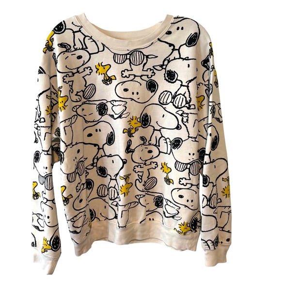 Peanuts Tops - Peanuts Cream Snoopy and Woodstock Print Sweatshirt in Size L